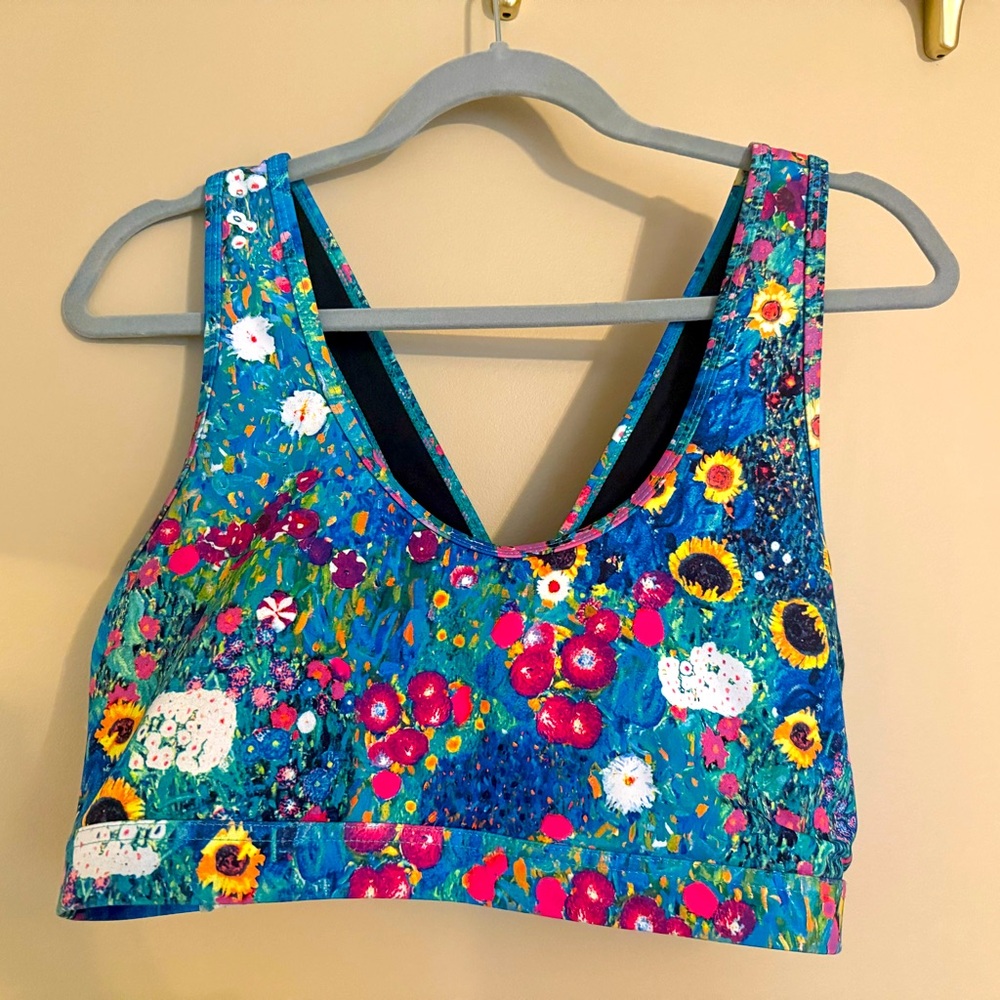 Blackmilk Klimt Cross back Crop top/ sports bra  XL